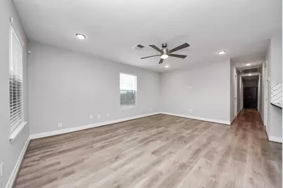 821 E 36th Street, Houston, TX 77022 - Photo 15