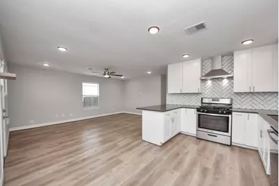 821 E 36th Street, Houston, TX 77022 - Photo 21