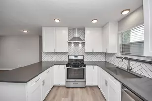 821 E 36th St, Houston, TX 77022 - Photo 29