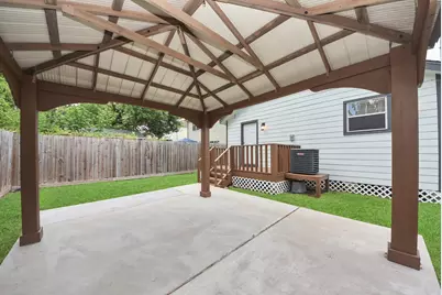 821 E 36th Street, Houston, TX 77022 - Photo 9