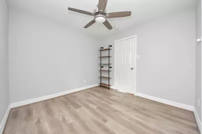 821 E 36th Street, Houston, TX 77022 - Photo 31