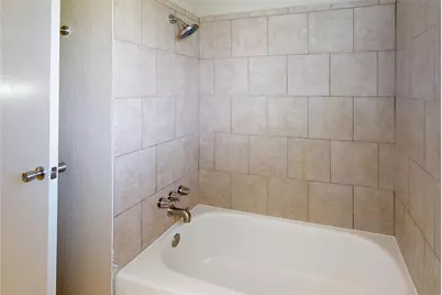 210 W G Street, La Porte, TX 77571 - Photo 19