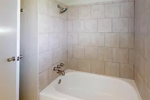 210 W G St, La Porte, TX 77571 - Photo 19