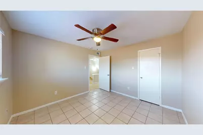 210 W G Street, La Porte, TX 77571 - Photo 17