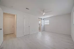 127 Wild Phlox Dr, Bellville, TX 77418 - Photo 15