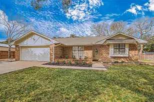 127 Wild Phlox Dr, Bellville, TX 77418 - Photo 3