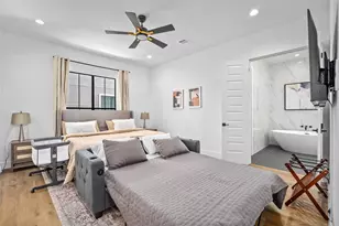 1303 E 27th St, Houston, TX 77009 - Photo 31