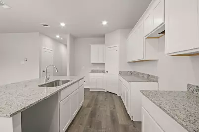 10758 Red Flagstone Drive, Conroe, TX 77306 - Photo 5