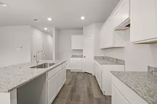 10758 Red Flagstone Dr, Conroe, TX 77306 - Photo 5