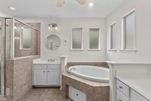 7 Cloud Bank Pl, The Woodlands, TX 77382 - Photo 25