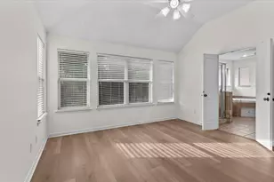 7 Cloud Bank Pl, The Woodlands, TX 77382 - Photo 21