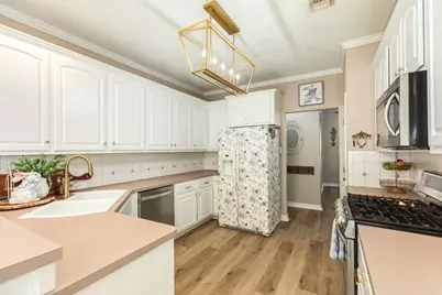 429 N Amherst Drive, West Columbia, TX 77486 - Photo 13