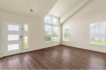 216 N Lynx Trail, Montgomery, TX 77316 - Photo 3