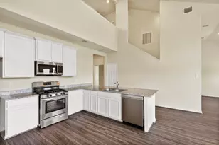 216 N Lynx Trail, Montgomery, TX 77316 - Photo 5
