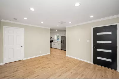 5037 W 43rd Street, Houston, TX 77092 - Photo 3