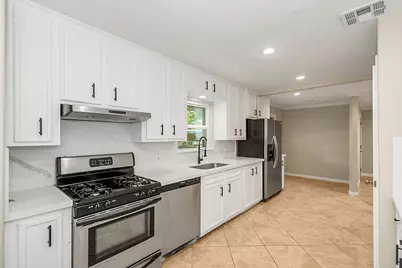 5037 W 43rd Street, Houston, TX 77092 - Photo 17