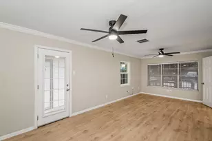 5037 W 43rd St, Houston, TX 77092 - Photo 11