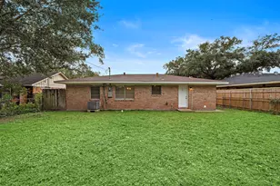 10615 Seaford Dr, Houston, TX 77089 - Photo 21