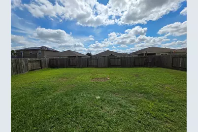 723 Crystal Lakes Drive, Brookshire, TX 77423 - Photo 39