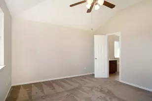 127 Rodeo Dr, Manvel, TX 77578 - Photo 11