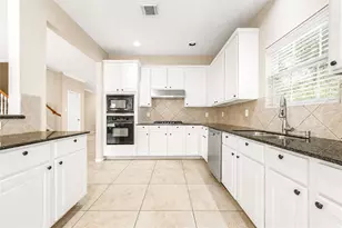 14009 Hollow Canyon Ln, Rosharon, TX 77583 - Photo 5