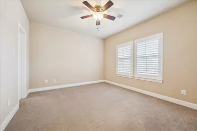 11002 Upland Forest Drive, Houston, TX 77043 - Photo 17