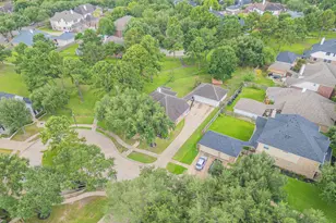 17307 Celeste River Ct, Houston, TX 77095 - Photo 47