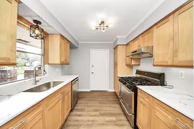 7102 Log Hollow Drive, Houston, TX 77040 - Photo 17