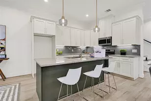 7809 Dyer St, Houston, TX 77088 - Photo 13