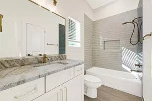 7809 Dyer St, Houston, TX 77088 - Photo 27