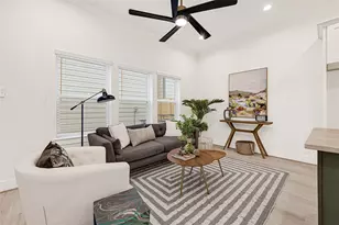 7809 Dyer St, Houston, TX 77088 - Photo 17