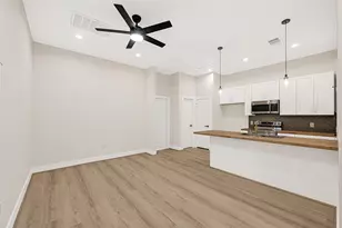 7809 Dyer St, Houston, TX 77088 - Photo 43