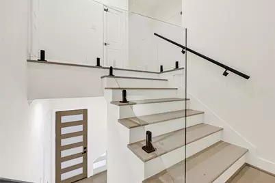 7809 Dyer Street, Houston, TX 77088 - Photo 19