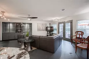 7219 Ridge Oak Dr, Houston, TX 77088 - Photo 17