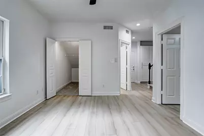 5 Versante Court, Houston, TX 77070 - Photo 9