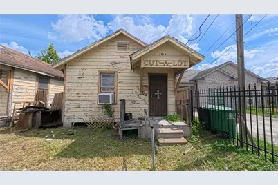 1914 Benson Street, Houston, TX 77020 - Photo 1