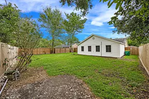 5406 Hazel St, Baytown, TX 77521 - Photo 23