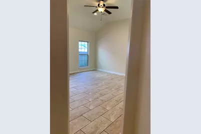 14914 Darbydale Drive, Houston, TX 77090 - Photo 9