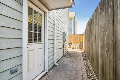 1421 W 26th Street Unit F, Houston, TX 77008 - Photo 15