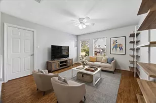 1421 W 26th St, Houston, TX 77008 - Photo 9