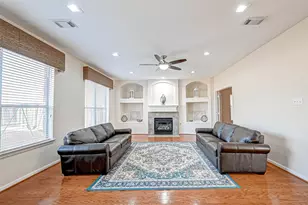 10626 Hillsdale Bridge Ln, Sugar Land, TX 77498 - Photo 13