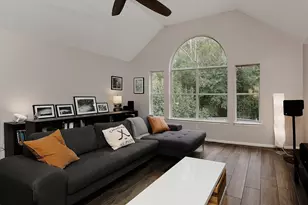 10 Acacia Park Pl, The Woodlands, TX 77382 - Photo 25