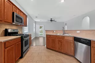 419 Drake Ln, League City, TX 77573 - Photo 7