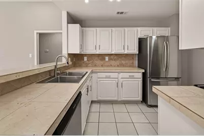 10810 Umber Court, Houston, TX 77099 - Photo 13