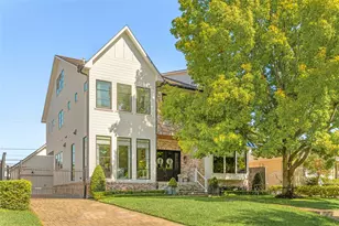 3758 Drummond St, Houston, TX 77025 - Photo 1