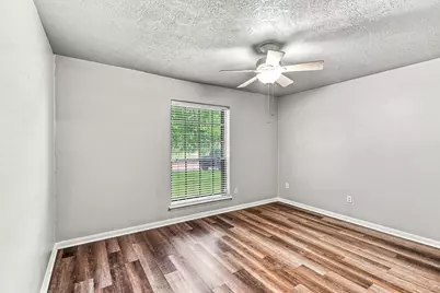 2005 Yorktown Court S, League City, TX 77573 - Photo 11