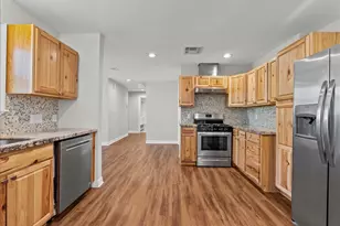 120 N Illinois Ave, League City, TX 77573 - Photo 7