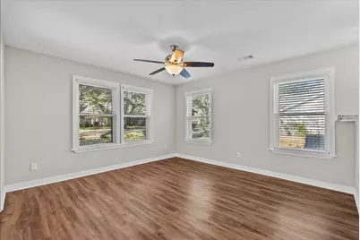 120 N Illinois Avenue, League City, TX 77573 - Photo 3