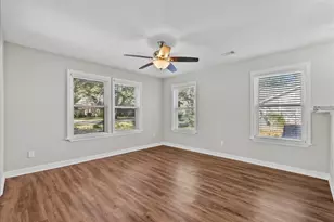 120 N Illinois Ave, League City, TX 77573 - Photo 3