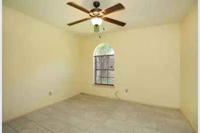 8215 Summer Quail Drive, Houston, TX 77489 - Photo 31